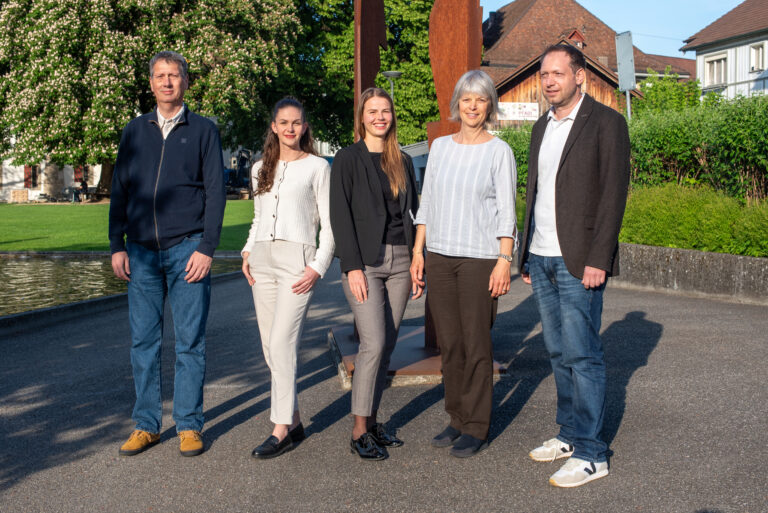Unsere Gemeinderatskandidierenden: (v.l.) Thomas Binz, Samira Martini, Michèle Jana Ryf, Ruth Sager, Mathias Indermühle